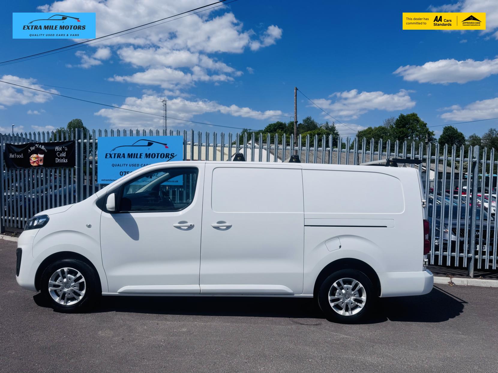 Vauxhall Vivaro 2.0 Turbo D 3100 Sportive Panel Van 5dr Diesel Manual L2 H1 Euro 6 (s/s) (150 ps)