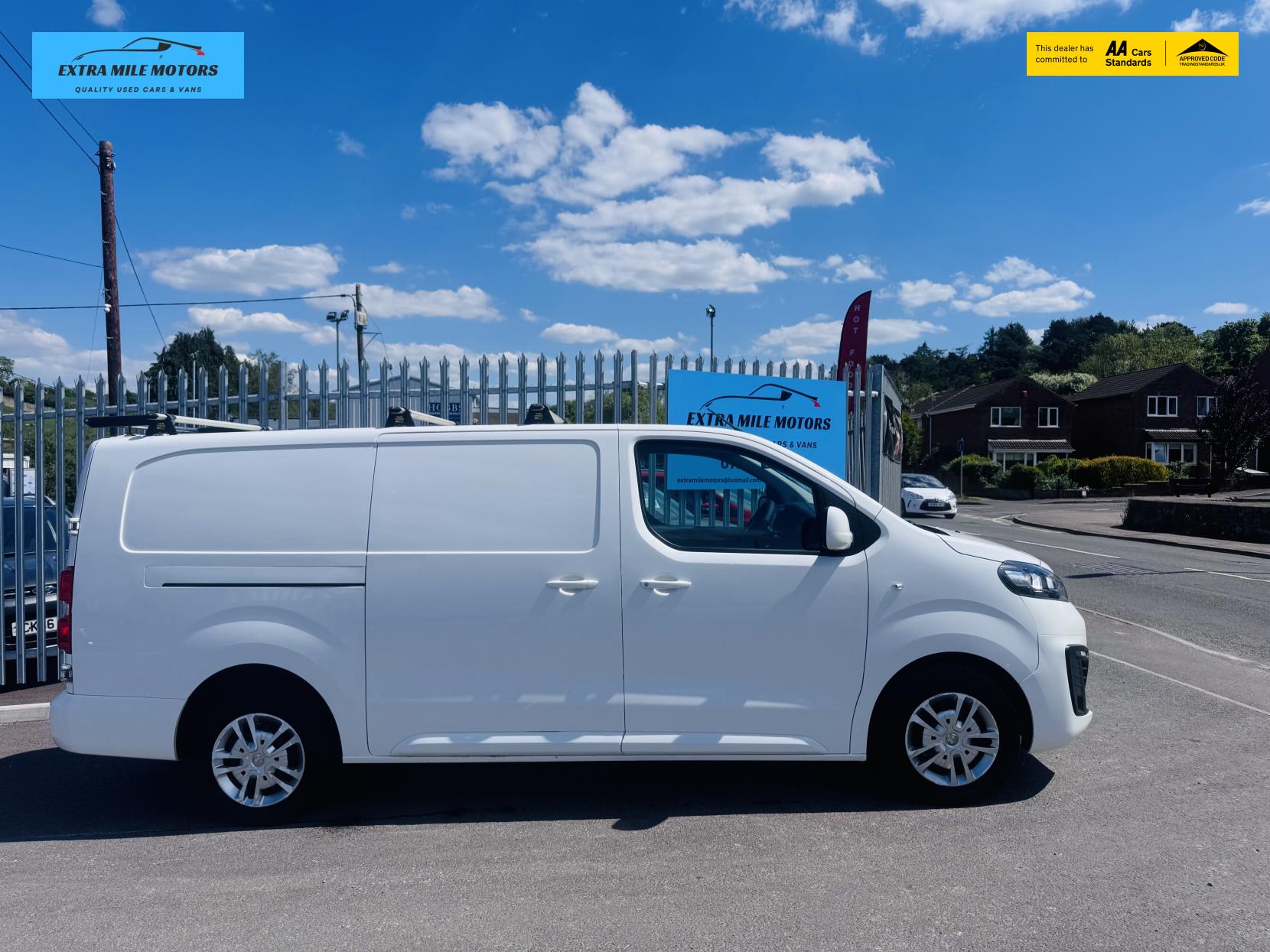 Vauxhall Vivaro 2.0 Turbo D 3100 Sportive Panel Van 5dr Diesel Manual L2 H1 Euro 6 (s/s) (150 ps)