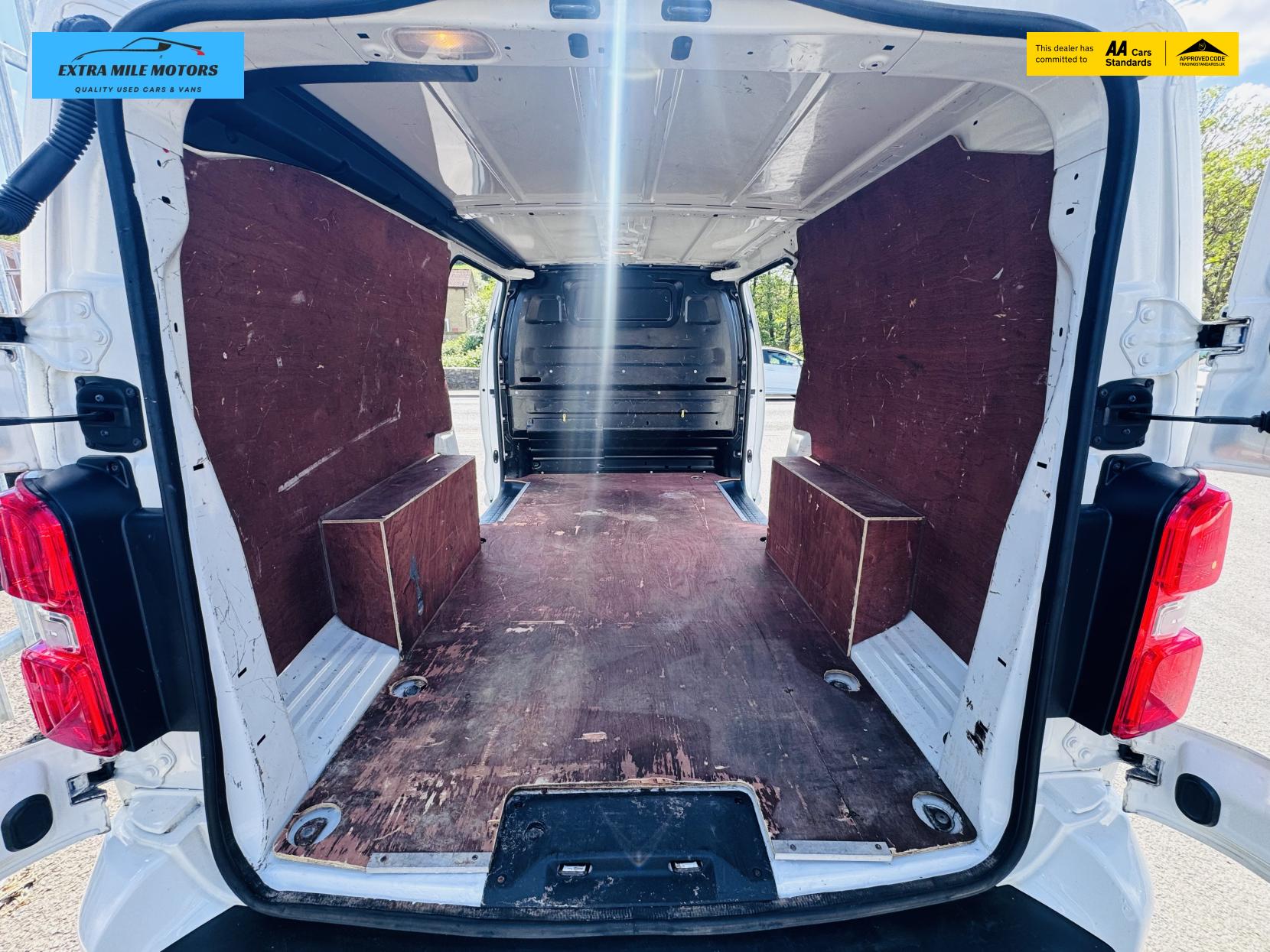 Vauxhall Vivaro 2.0 Turbo D 3100 Sportive Panel Van 5dr Diesel Manual L2 H1 Euro 6 (s/s) (150 ps)