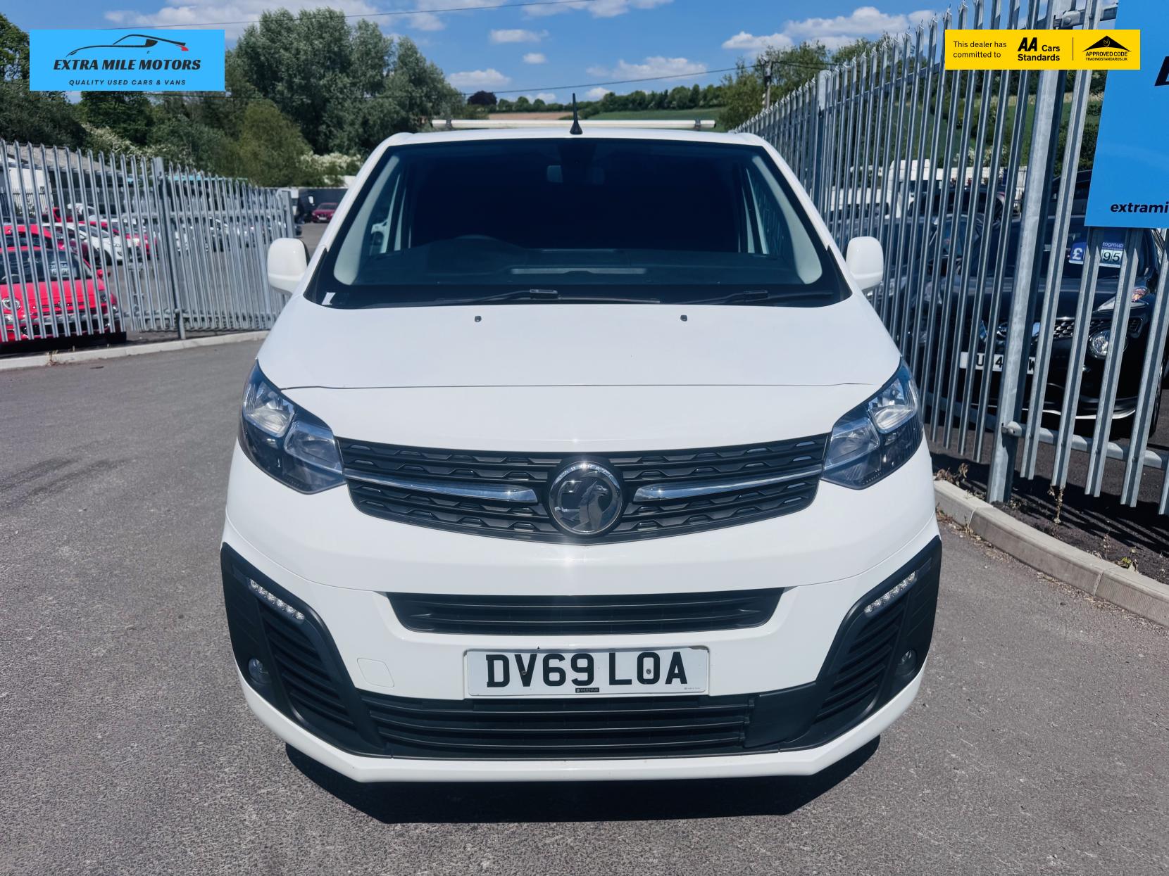 Vauxhall Vivaro 2.0 Turbo D 3100 Sportive Panel Van 5dr Diesel Manual L2 H1 Euro 6 (s/s) (150 ps)