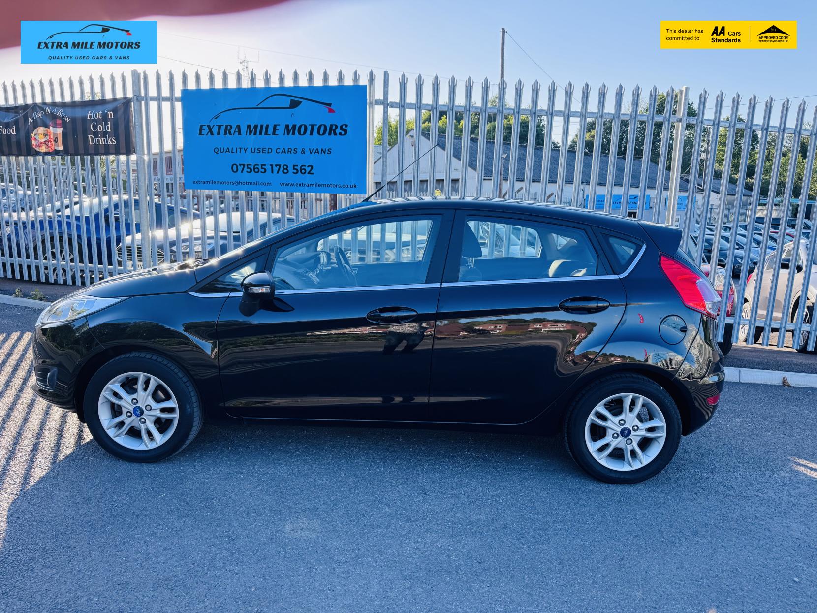 Ford Fiesta 1.0T EcoBoost Zetec Hatchback 5dr Petrol Manual Euro 5 (s/s) (100 ps)