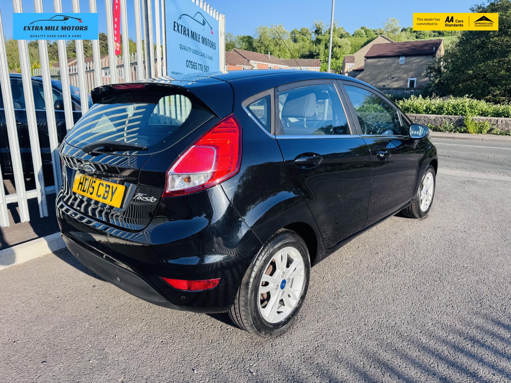Ford Fiesta 1.0T EcoBoost Zetec Hatchback 5dr Petrol Manual Euro 5 (s/s) (100 ps)