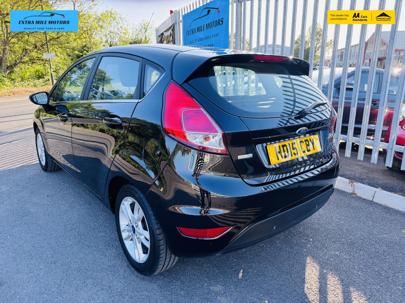 Ford Fiesta 1.0T EcoBoost Zetec Hatchback 5dr Petrol Manual Euro 5 (s/s) (100 ps)