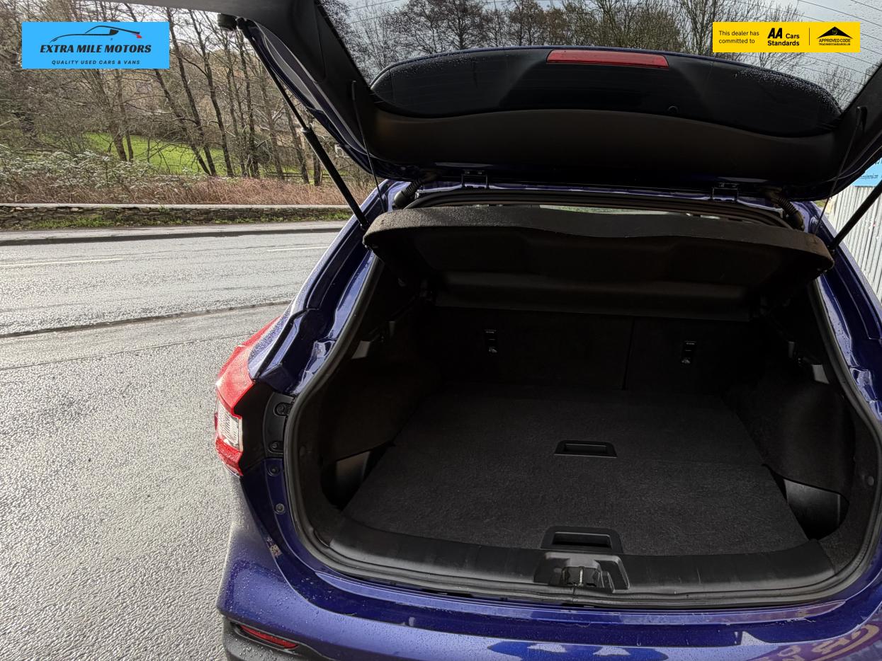 Nissan Qashqai 1.3 DIG-T Tekna SUV 5dr Petrol Manual Euro 6 (s/s) (140 ps)