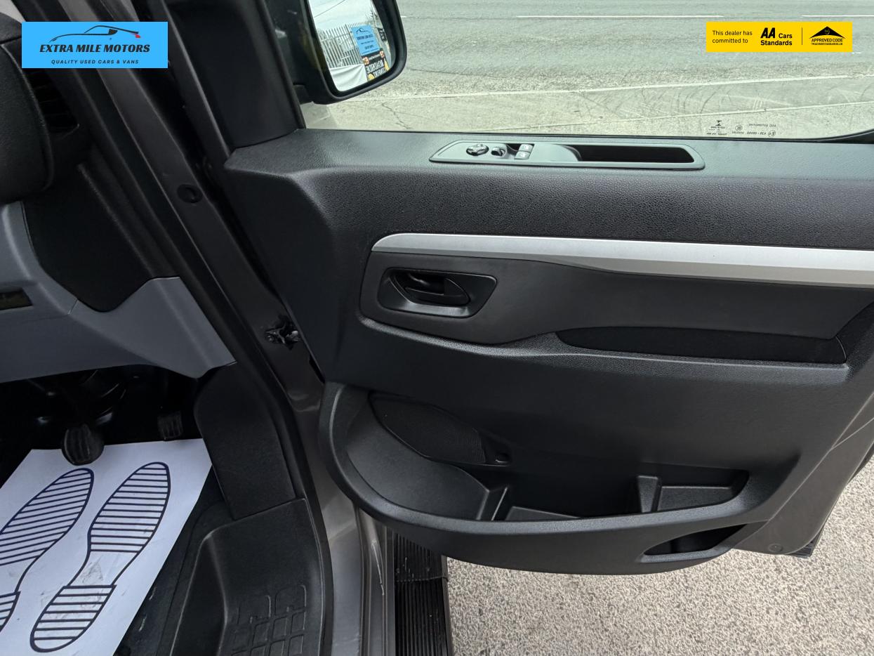 Vauxhall Vivaro 2.0 Turbo D 3100 Sportive Crew Van Double Cab 5dr Diesel Manual L1 H1 Euro 6 (s/s) (120 ps)