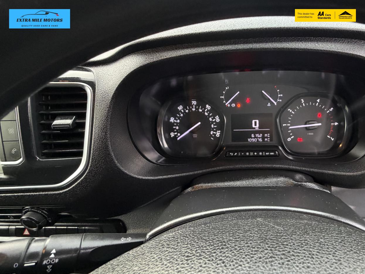 Vauxhall Vivaro 2.0 Turbo D 3100 Sportive Crew Van Double Cab 5dr Diesel Manual L1 H1 Euro 6 (s/s) (120 ps)