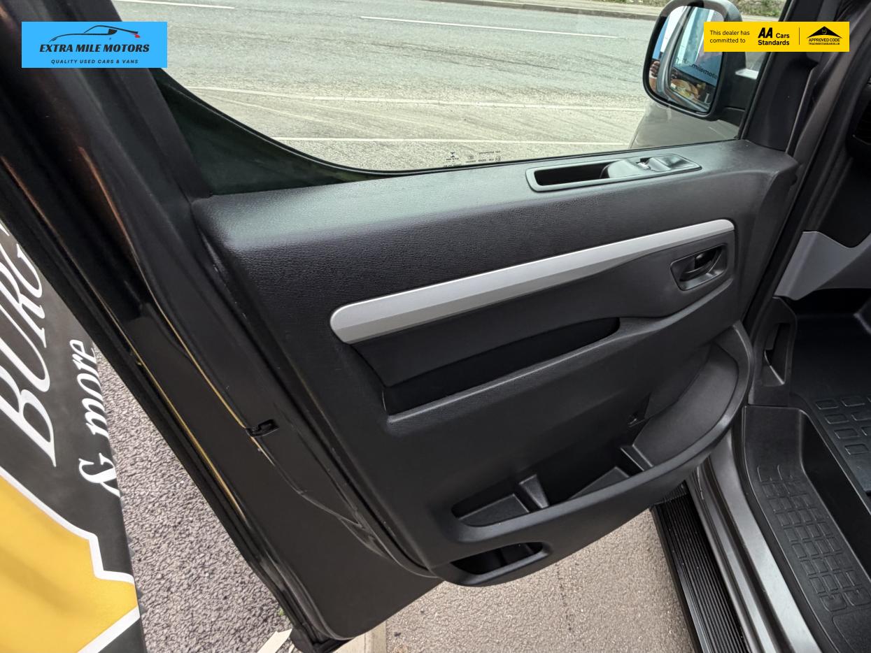 Vauxhall Vivaro 2.0 Turbo D 3100 Sportive Crew Van Double Cab 5dr Diesel Manual L1 H1 Euro 6 (s/s) (120 ps)