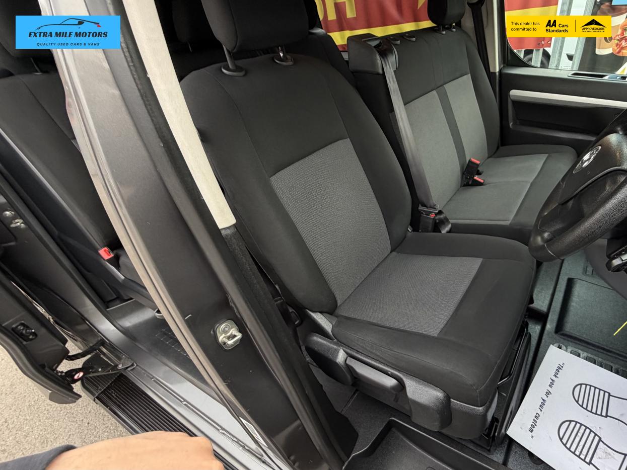 Vauxhall Vivaro 2.0 Turbo D 3100 Sportive Crew Van Double Cab 5dr Diesel Manual L1 H1 Euro 6 (s/s) (120 ps)