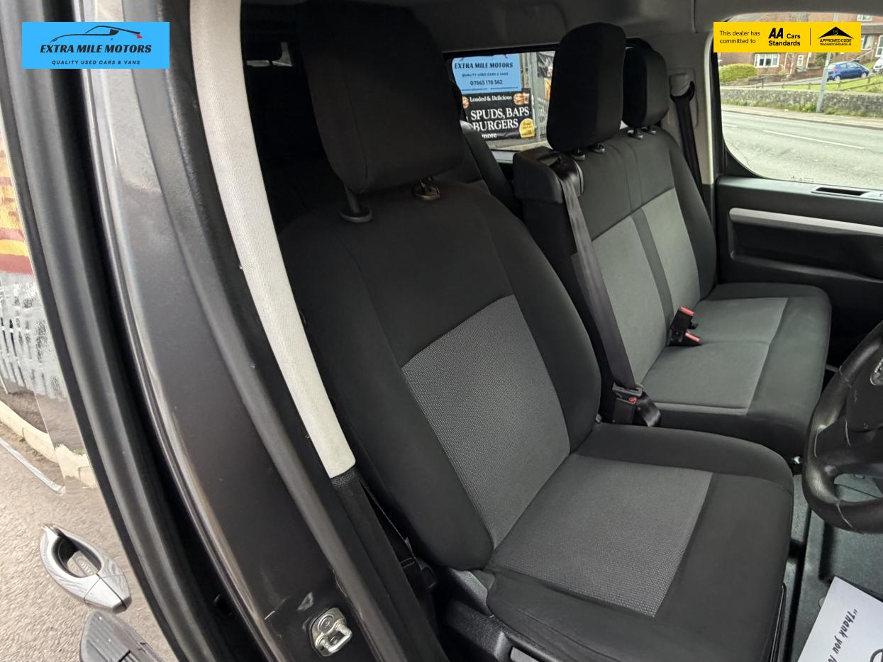 Vauxhall Vivaro 2.0 Turbo D 3100 Sportive Crew Van Double Cab 5dr Diesel Manual L1 H1 Euro 6 (s/s) (120 ps)