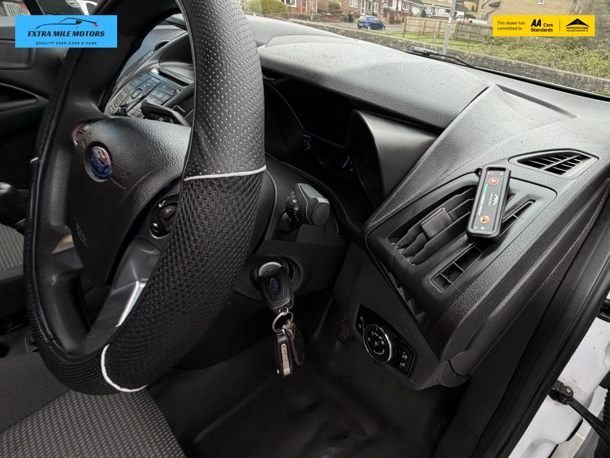 Ford Transit Connect 1.6 TDCi 220 Panel Van 4dr Diesel Manual L1 H1 (124 g/km, 94 bhp)