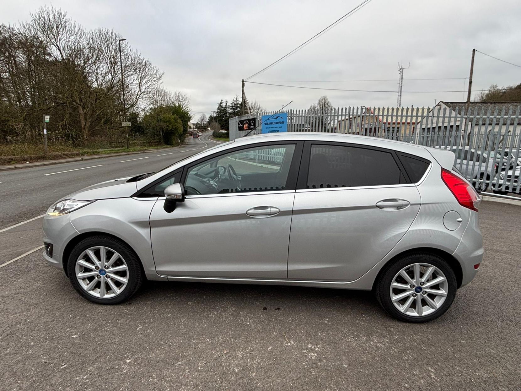 Ford Fiesta 1.0T EcoBoost Titanium Hatchback 5dr Petrol Manual Euro 6 (s/s) (100 ps)