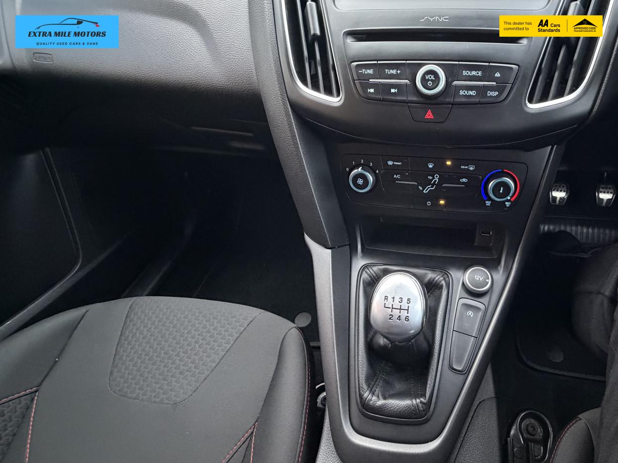 Ford Focus 1.0T EcoBoost ST-Line Hatchback 5dr Petrol Manual Euro 6 (s/s) (140 ps)