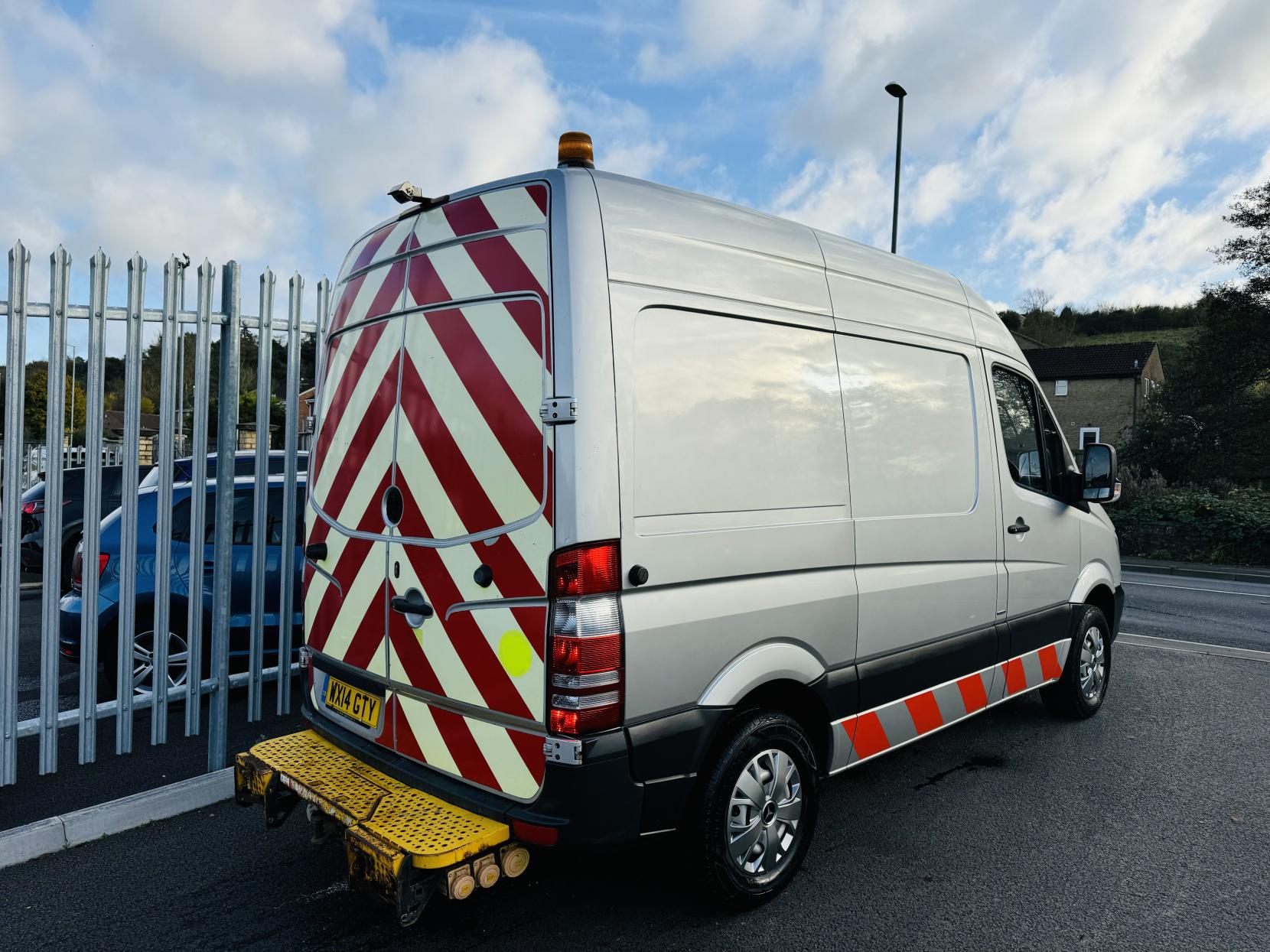 Mercedes-Benz Sprinter 2.1 313 CDi Panel Van 4dr Diesel Manual RWD L1 H3 (222 g/km, 129 bhp)