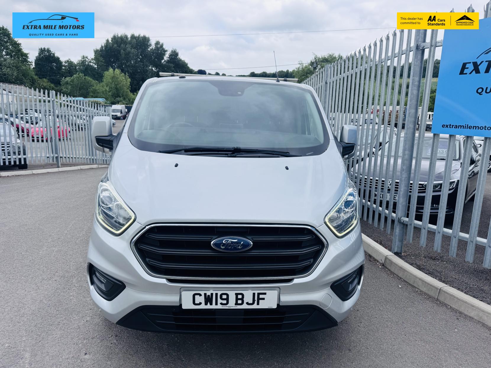 Ford Transit Custom 2.0 300 EcoBlue Limited Panel Van 5dr Diesel Manual L2 H1 Euro 6 (130 ps)