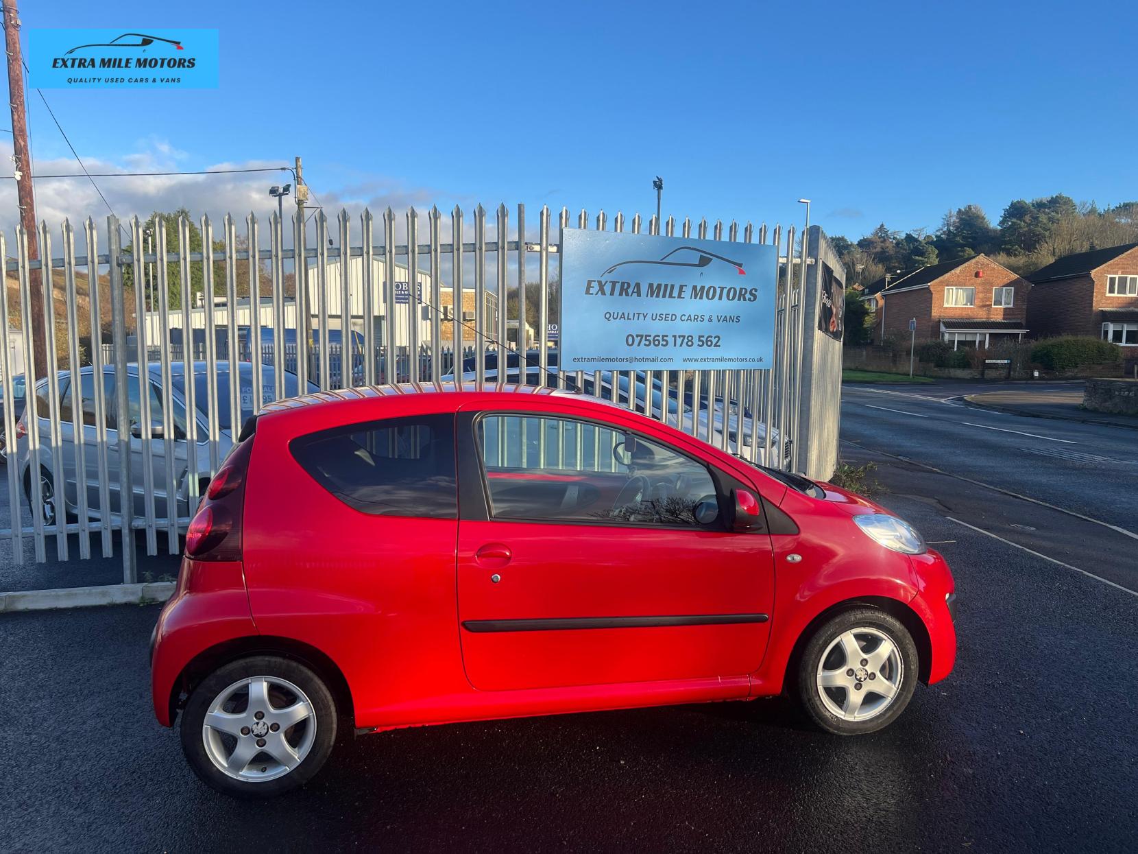 Peugeot 107 1.0 12V Allure Hatchback 3dr Petrol Manual Euro 5 (68 ps)