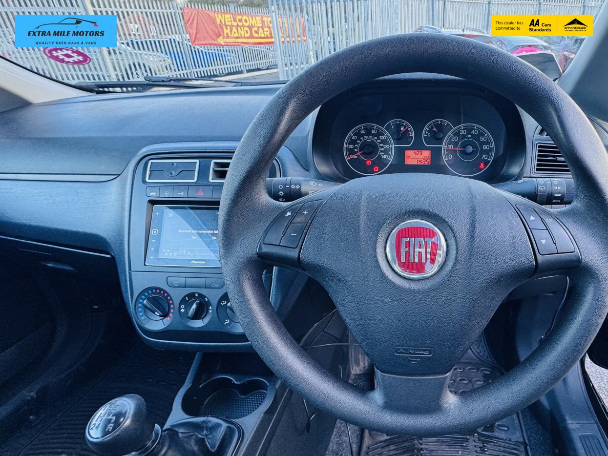 Fiat Grande Punto 1.4 Sound Hatchback 3dr Petrol Manual Euro 4 (77 bhp)