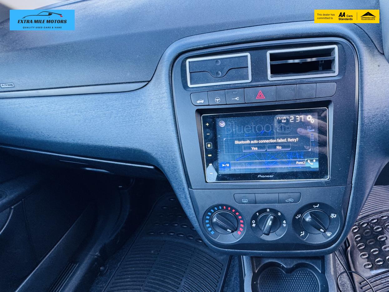 Fiat Grande Punto 1.4 Sound Hatchback 3dr Petrol Manual Euro 4 (77 bhp)