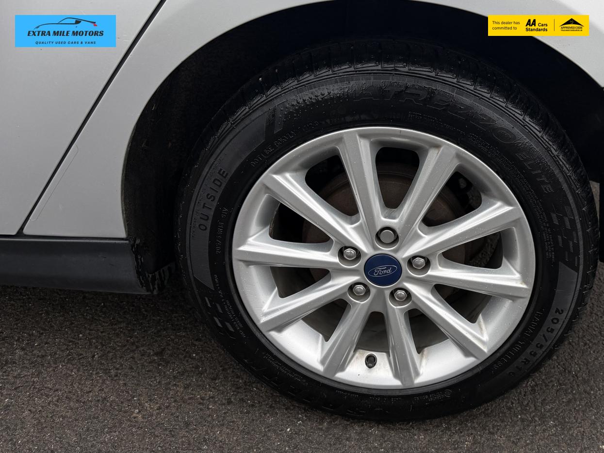 Ford Focus 1.0T EcoBoost Titanium Hatchback 5dr Petrol Manual Euro 6 (s/s) (125 ps)