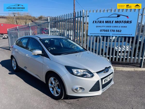 Ford Focus 1.6 Zetec Hatchback 5dr Petrol Powershift Euro 5 (125 ps)