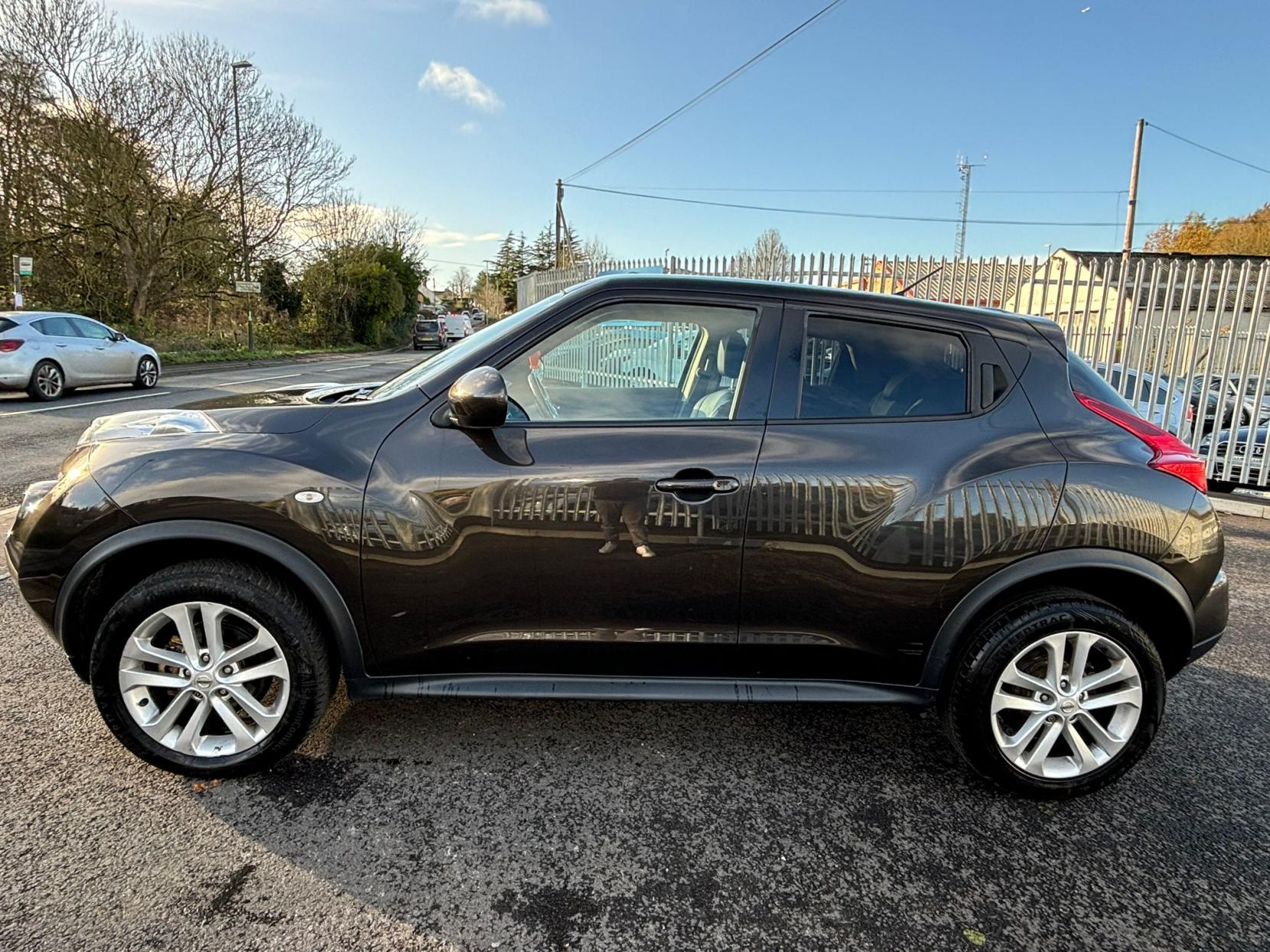 Nissan Juke 1.5 dCi 8v Tekna SUV 5dr Diesel Manual Euro 5 (110 ps)