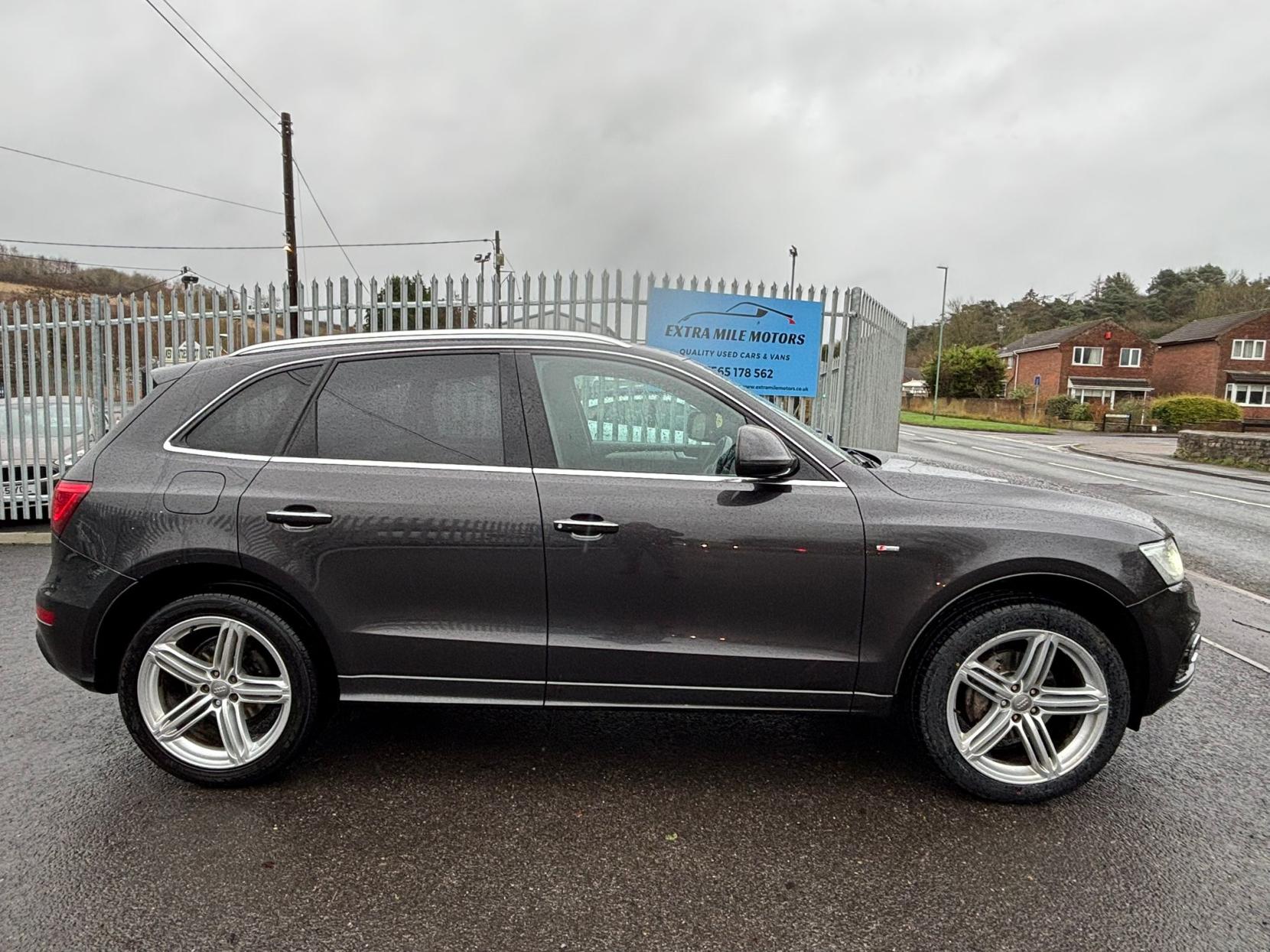 Audi Q5 2.0 TDI S line Plus SUV 5dr Diesel Manual quattro Euro 5 (s/s) (150 ps)