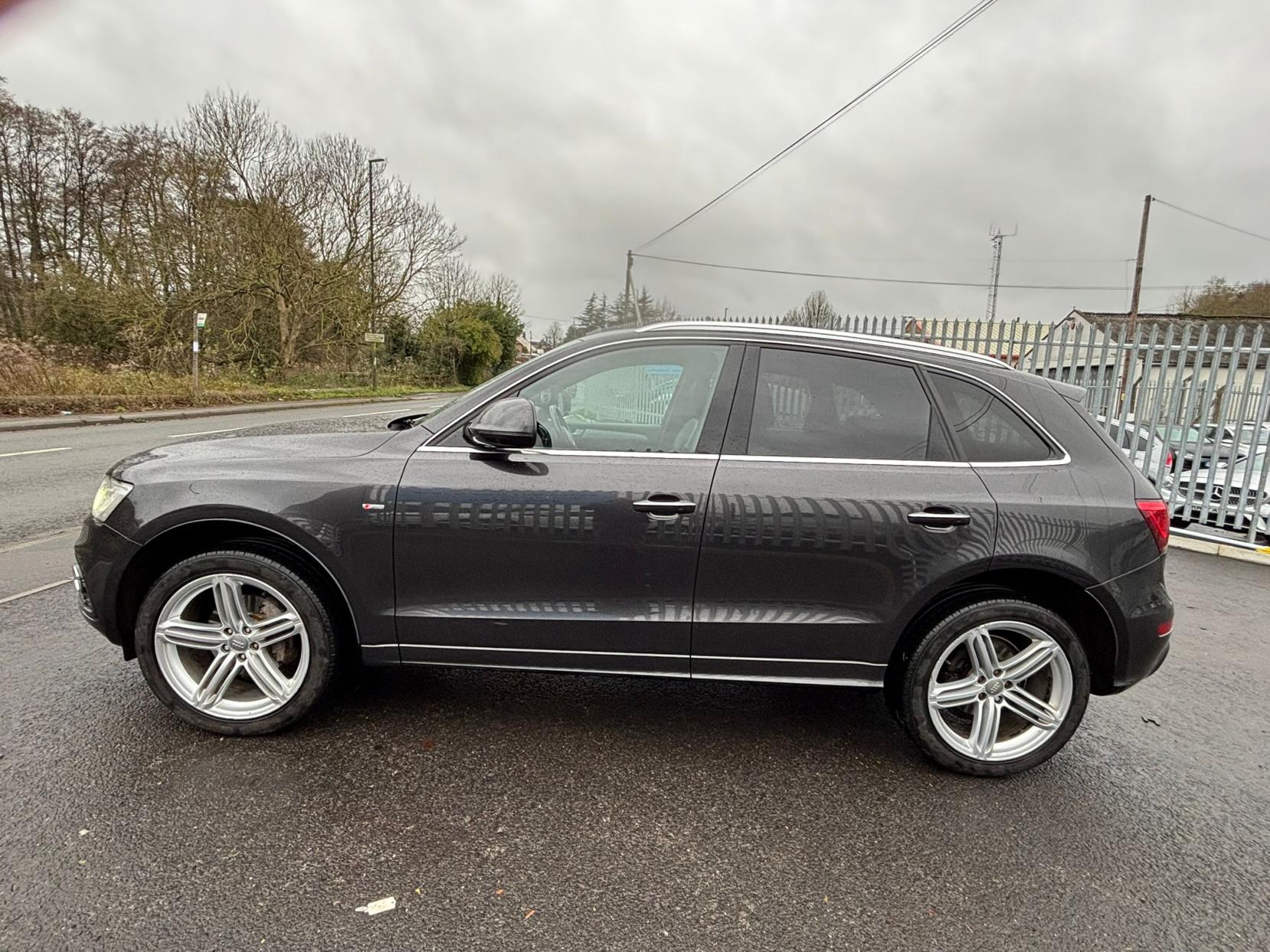 Audi Q5 2.0 TDI S line Plus SUV 5dr Diesel Manual quattro Euro 5 (s/s) (150 ps)