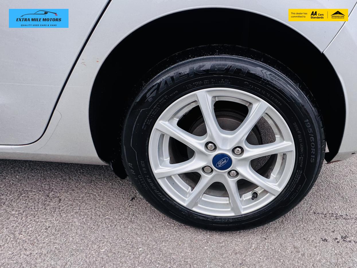 Ford Fiesta 1.0T EcoBoost Zetec Hatchback 5dr Petrol Manual Euro 6 (s/s) (100 ps)