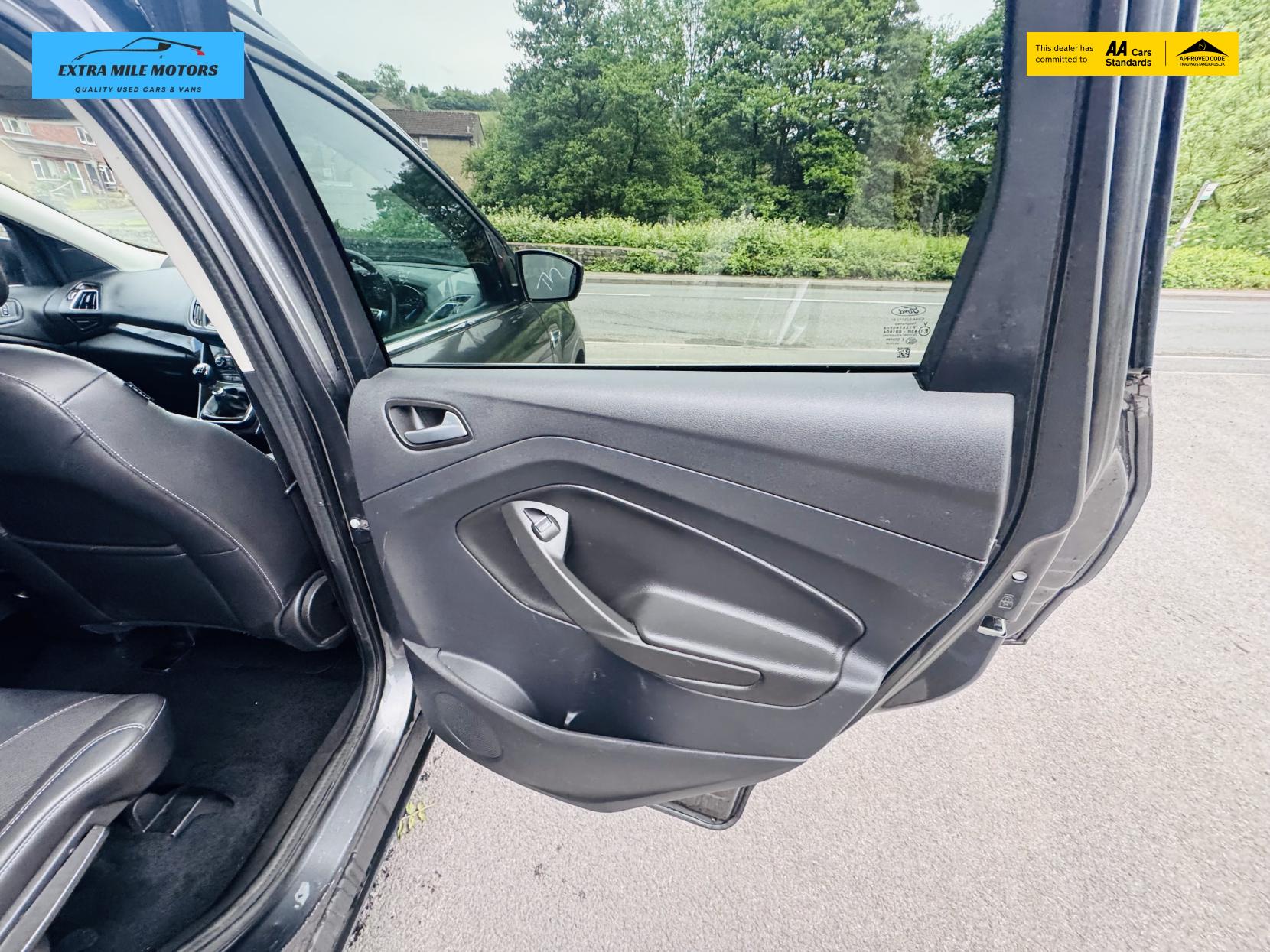 Ford Kuga 1.5T EcoBoost Titanium SUV 5dr Petrol Manual 2WD Euro 6 (s/s) (150 ps)