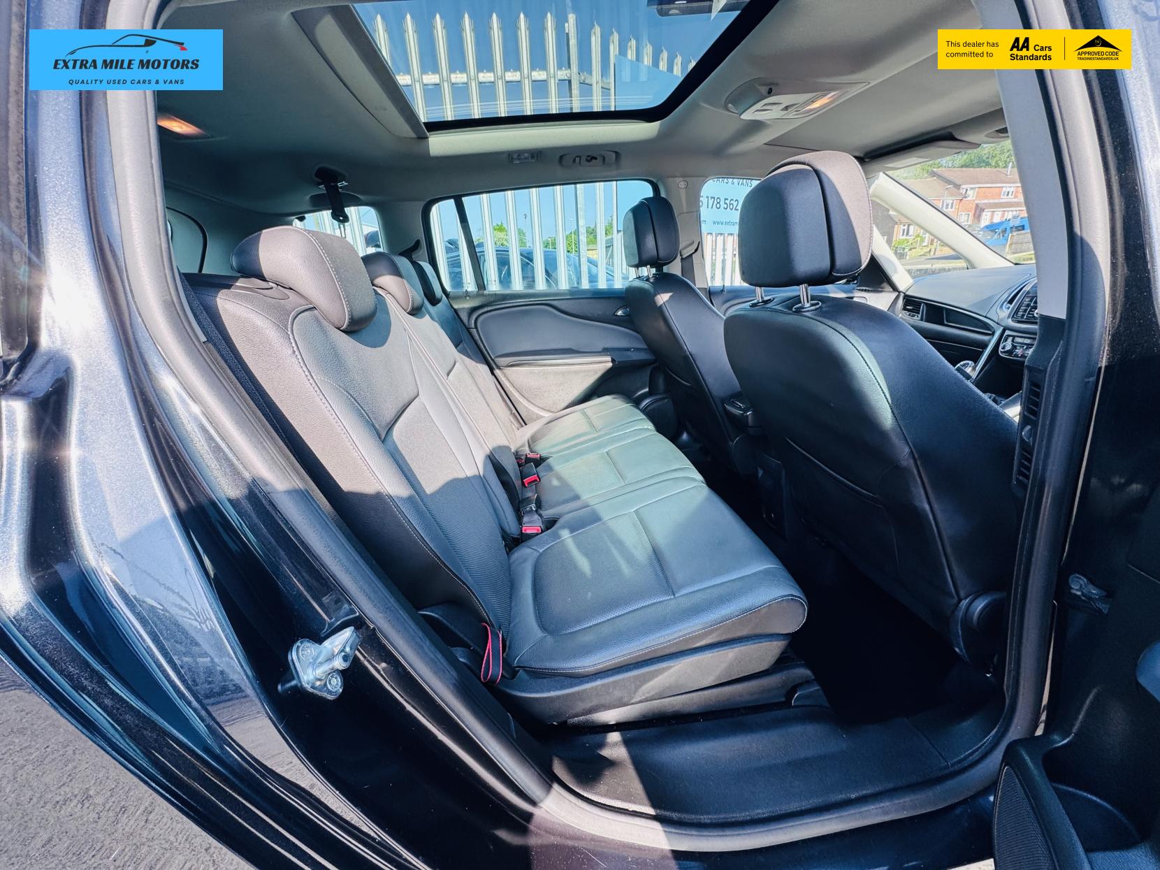 Vauxhall Zafira Tourer 1.6 CDTi ecoFLEX Elite MPV 5dr Diesel Manual Euro 6 (s/s) (136 ps)