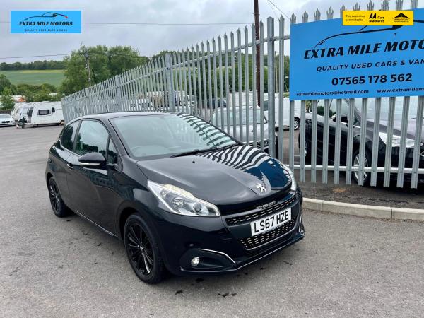 Peugeot 208 1.2 PureTech Black Edition Hatchback 3dr Petrol Manual Euro 6 (82 ps)
