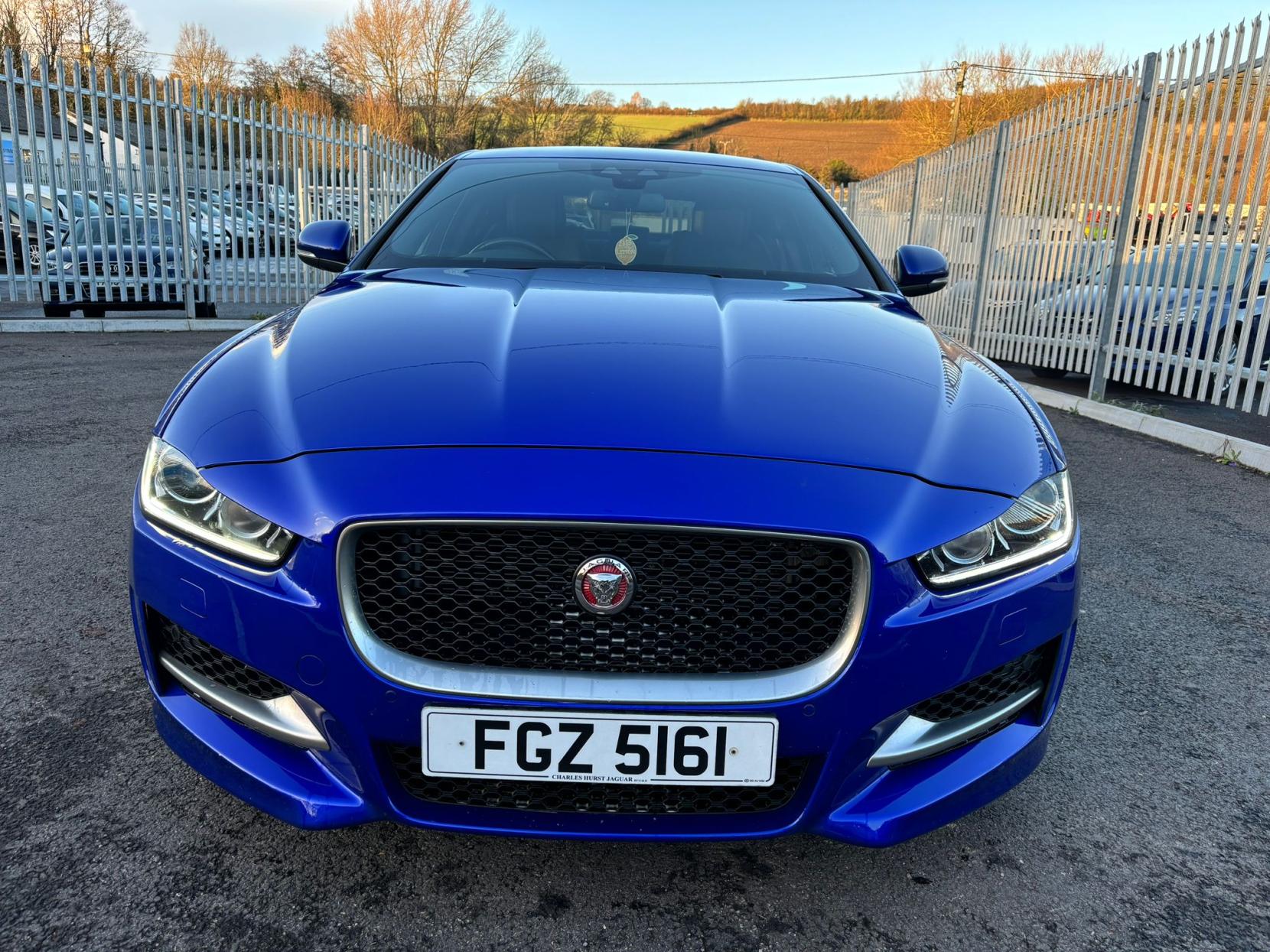 Jaguar XE 2.0d R-Sport Saloon 4dr Diesel Auto Euro 6 (s/s) (180 ps)