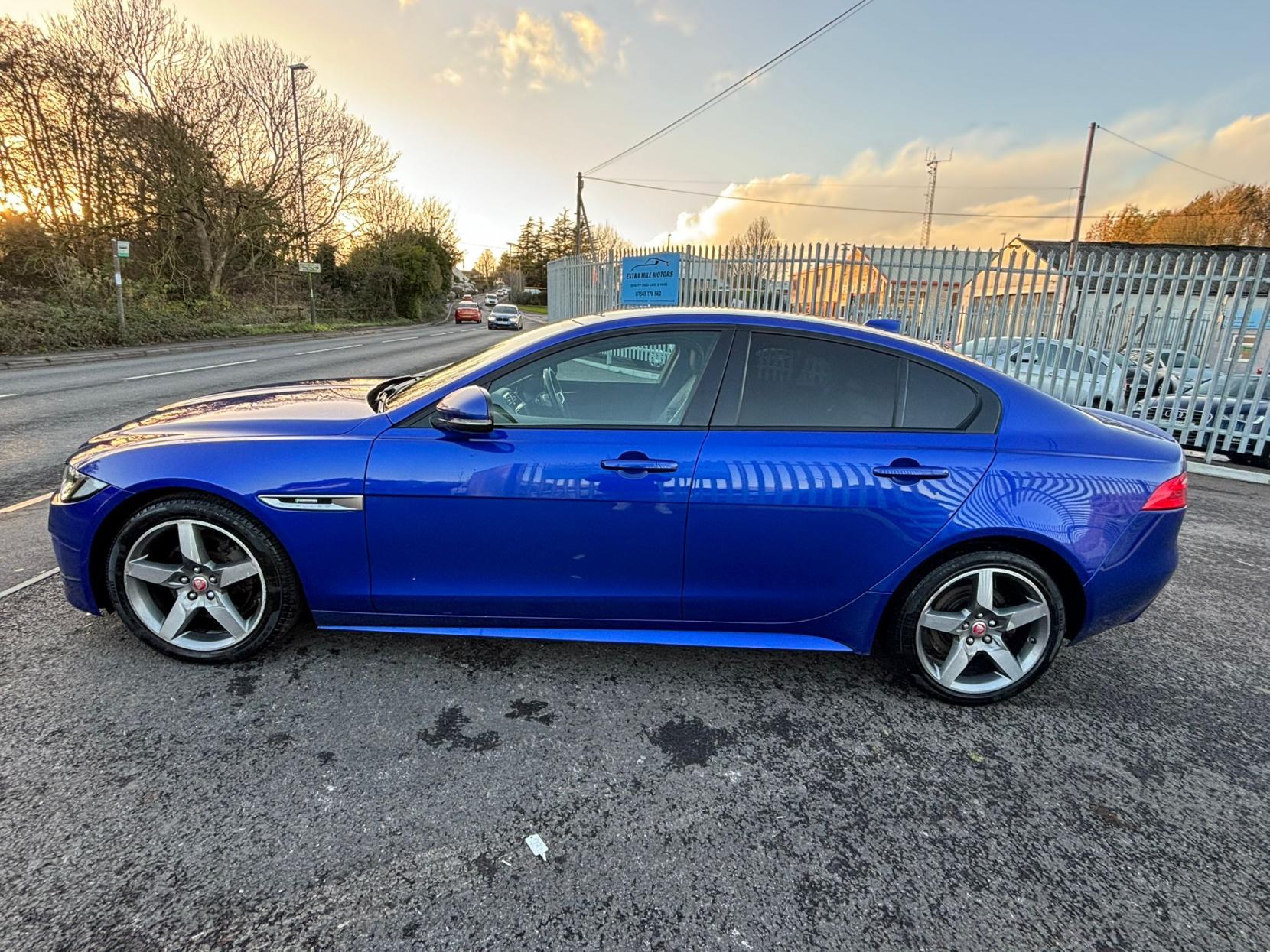 Jaguar XE 2.0d R-Sport Saloon 4dr Diesel Auto Euro 6 (s/s) (180 ps)