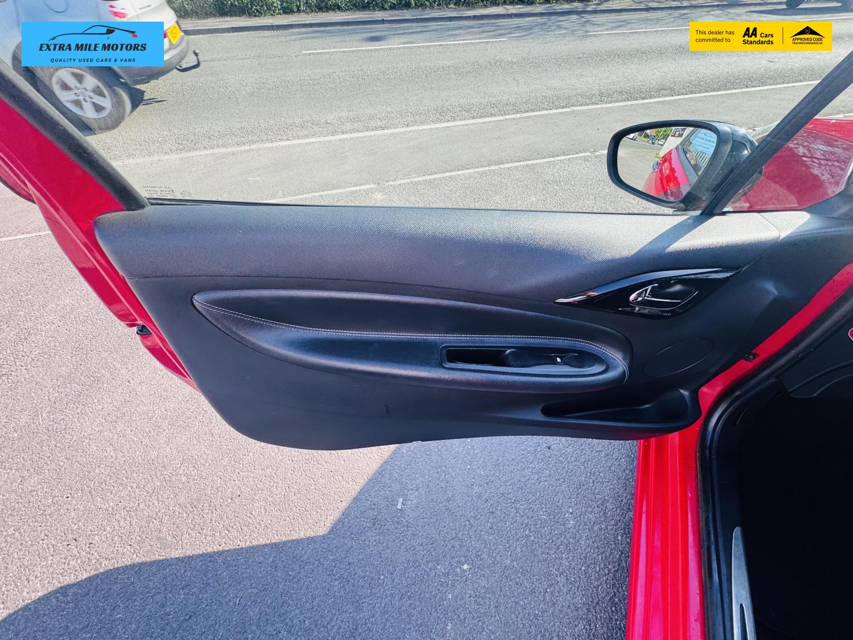 Citroen DS3 1.6 VTi DStyle Hatchback 3dr Petrol Manual Euro 5 (120 ps)