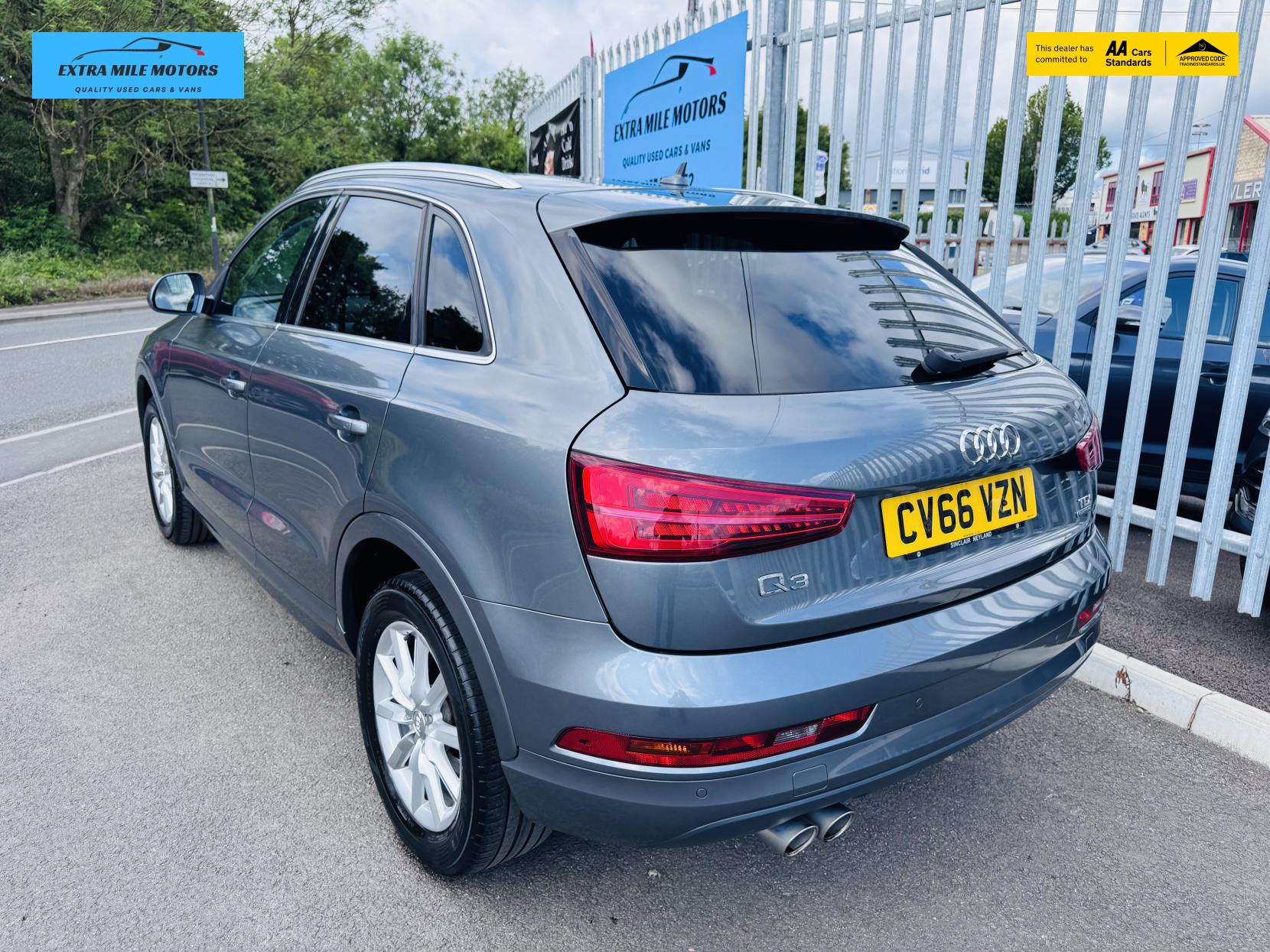 Audi Q3 2.0 TDI SE SUV 5dr Diesel S Tronic quattro Euro 6 (s/s) (184 ps)