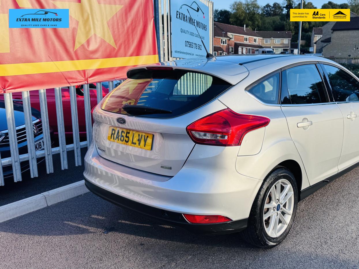 Ford Focus 1.0T EcoBoost Zetec Hatchback 5dr Petrol Manual Euro 6 (s/s) (125 ps)