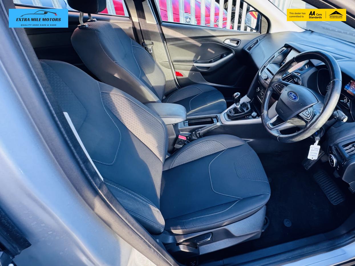 Ford Focus 1.0T EcoBoost Zetec Hatchback 5dr Petrol Manual Euro 6 (s/s) (125 ps)