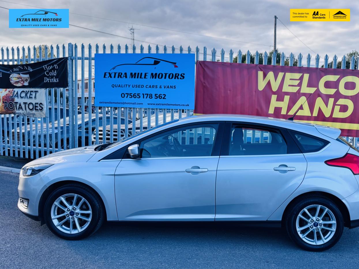 Ford Focus 1.0T EcoBoost Zetec Hatchback 5dr Petrol Manual Euro 6 (s/s) (125 ps)