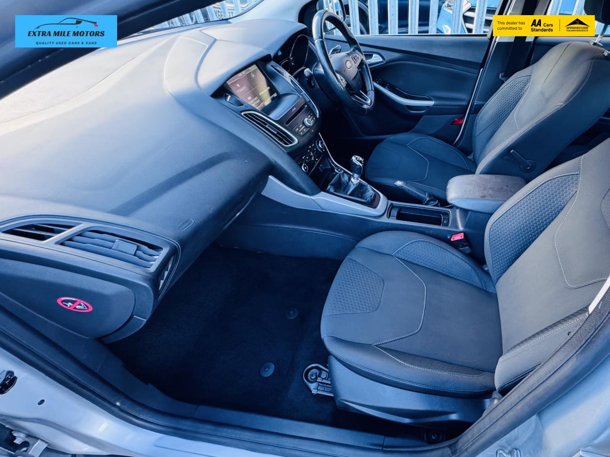 Ford Focus 1.0T EcoBoost Zetec Hatchback 5dr Petrol Manual Euro 6 (s/s) (125 ps)