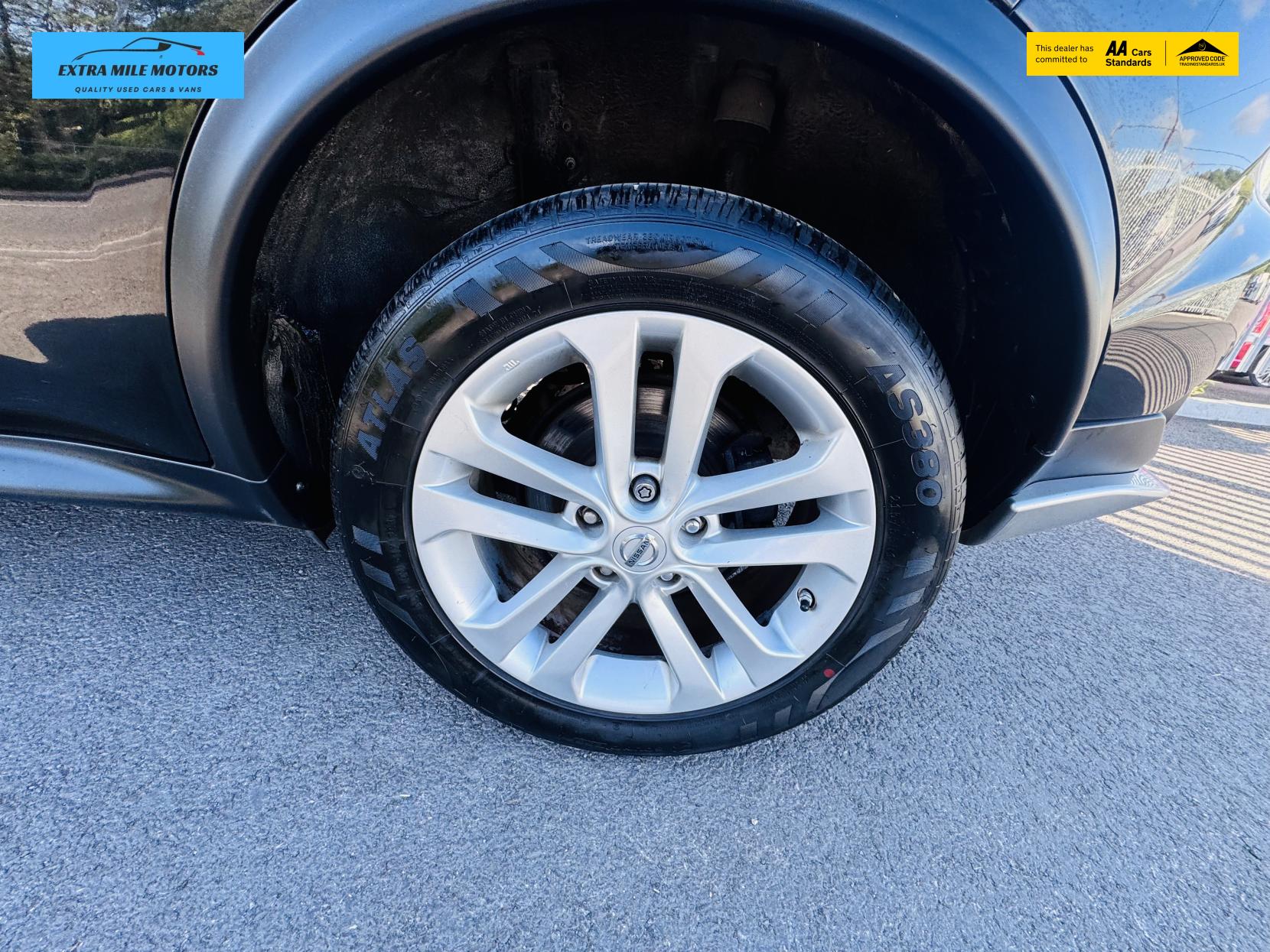 Nissan Juke 1.2 DIG-T Tekna SUV 5dr Petrol Manual Euro 5 (s/s) Euro 5 (115 ps)