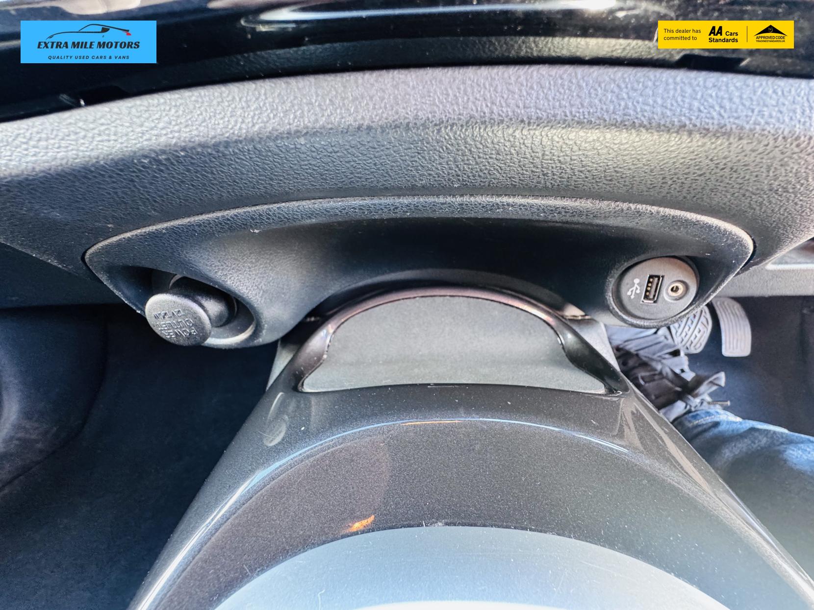 Nissan Juke 1.2 DIG-T Tekna SUV 5dr Petrol Manual Euro 5 (s/s) Euro 5 (115 ps)