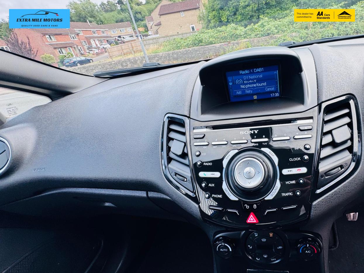 Ford Fiesta 1.6T EcoBoost ST-3 Hatchback 3dr Petrol Manual Euro 6 (182 ps)