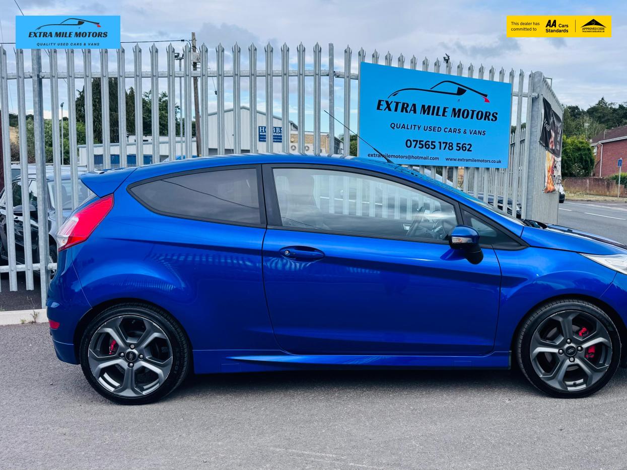 Ford Fiesta 1.6T EcoBoost ST-3 Hatchback 3dr Petrol Manual Euro 6 (182 ps)