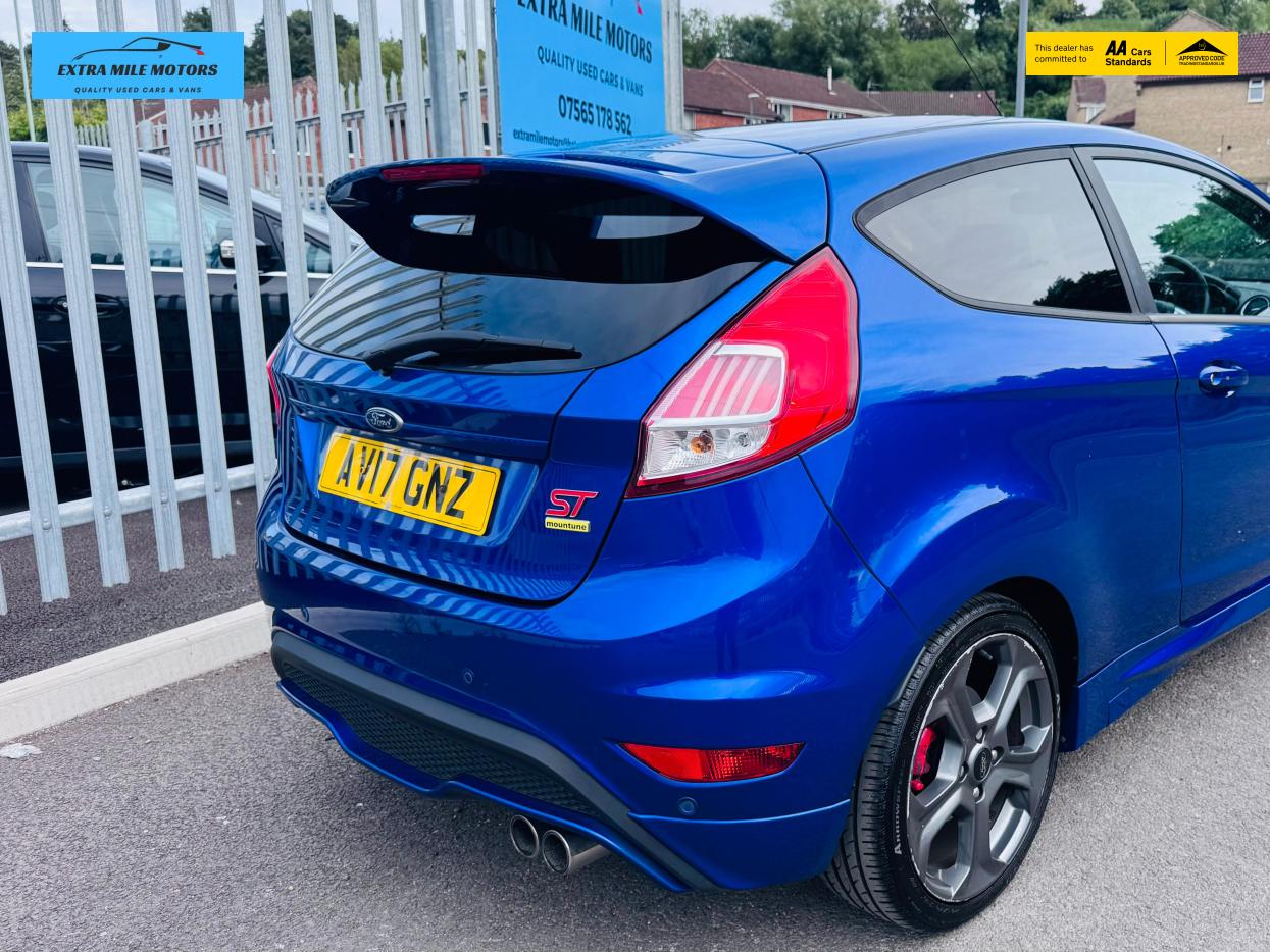 Ford Fiesta 1.6T EcoBoost ST-3 Hatchback 3dr Petrol Manual Euro 6 (182 ps)