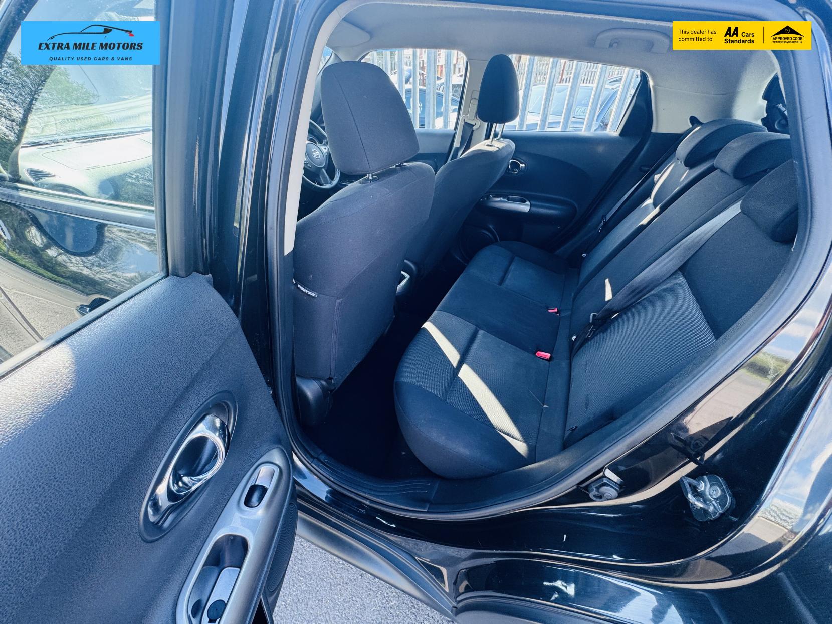 Nissan Juke 1.6 Acenta SUV 5dr Petrol Manual Euro 5 (s/s) (117 ps)