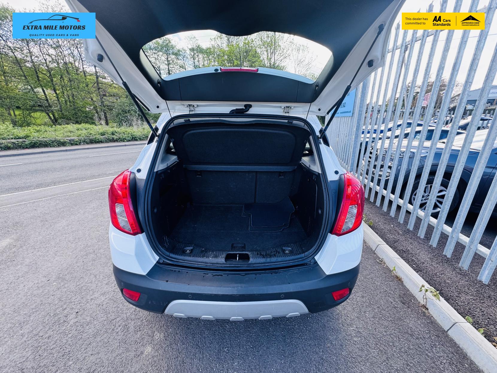 Vauxhall Mokka 1.7 CDTi Exclusiv SUV 5dr Diesel Manual 2WD Euro 5 (s/s) (130 ps)