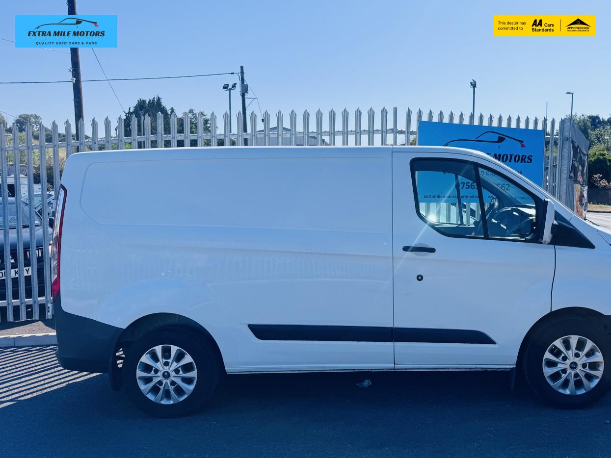 Ford Transit Custom 2.2 TDCi 290 Panel Van 5dr Diesel Manual L1 H1 (186 g/km, 98 bhp)