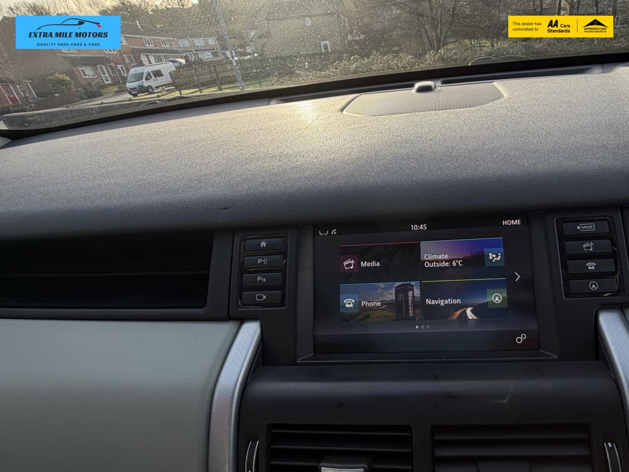 Land Rover Discovery Sport 2.0 TD4 HSE Luxury SUV 5dr Diesel Auto 4WD Euro 6 (s/s) (180 ps)