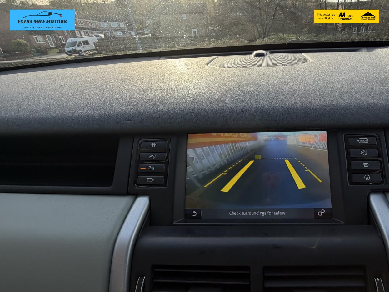 Land Rover Discovery Sport 2.0 TD4 HSE Luxury SUV 5dr Diesel Auto 4WD Euro 6 (s/s) (180 ps)