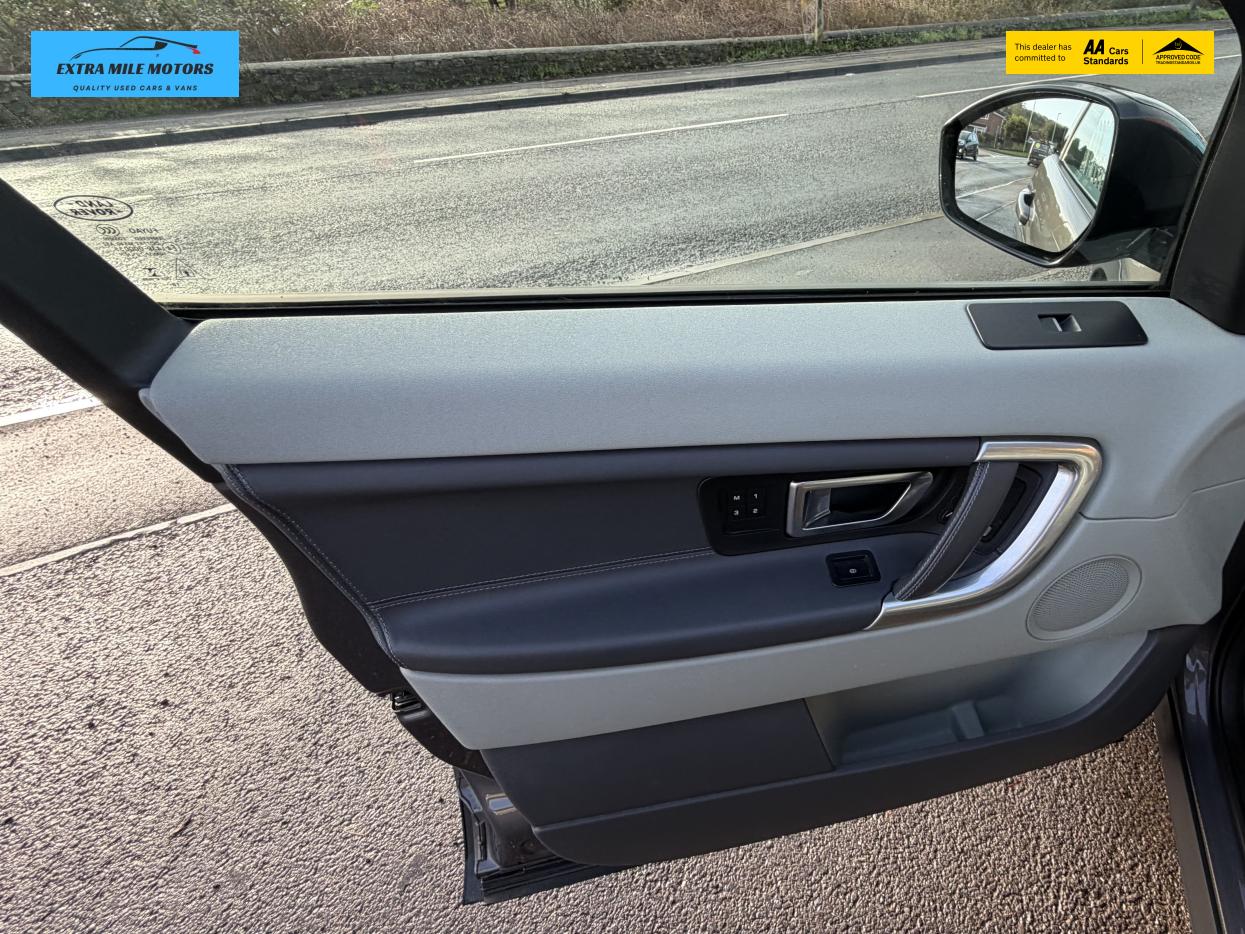 Land Rover Discovery Sport 2.0 TD4 HSE Luxury SUV 5dr Diesel Auto 4WD Euro 6 (s/s) (180 ps)