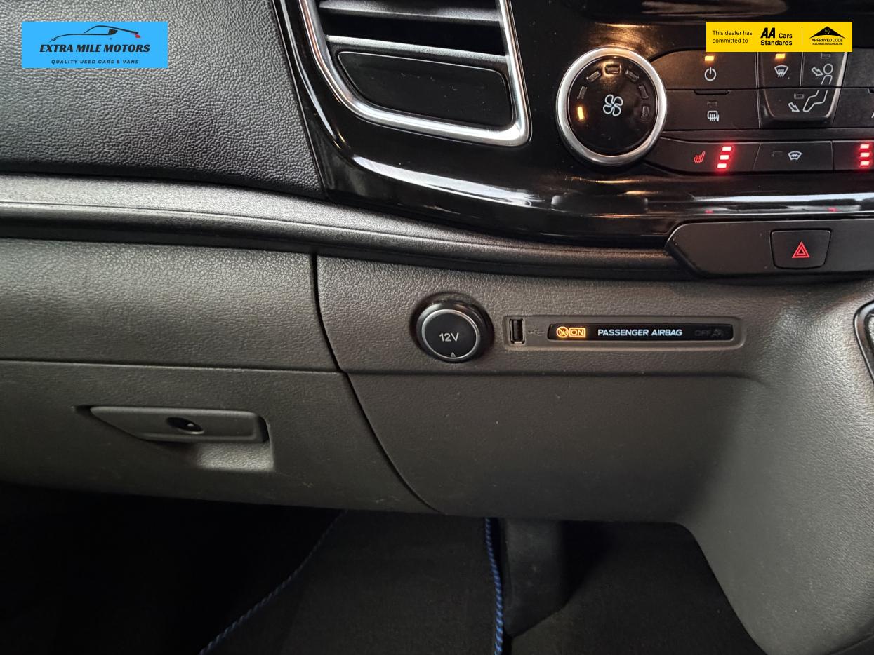 Ford Transit Custom 2.0 300 EcoBlue Limited Crew Van Double Cab 5dr Diesel Manual L1 H1 Euro 6 (6 Seat) (130 ps)